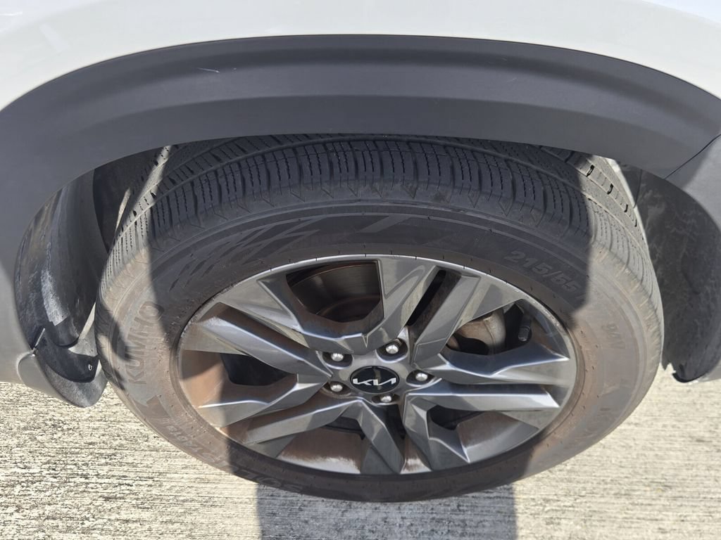 Used 2023 Kia Seltos S FWD image 7
