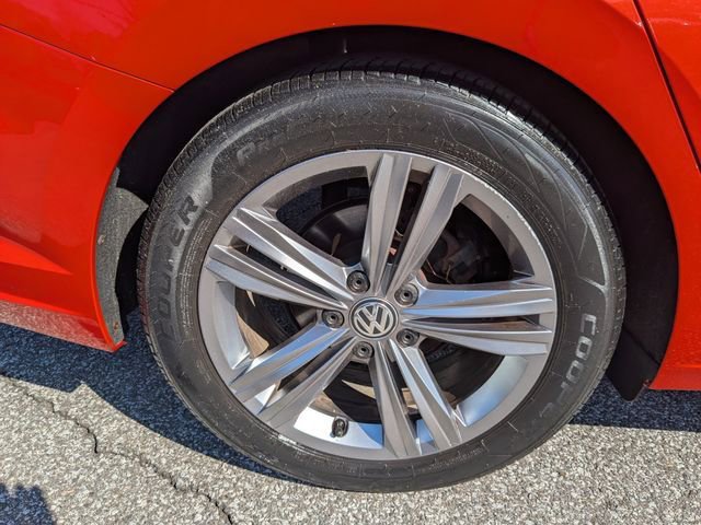 Used 2019 Volkswagen Jetta R-Line FWD image 12