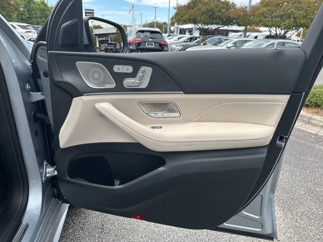 Used 2025 Mercedes-Benz GLS 450 4MATIC image 39