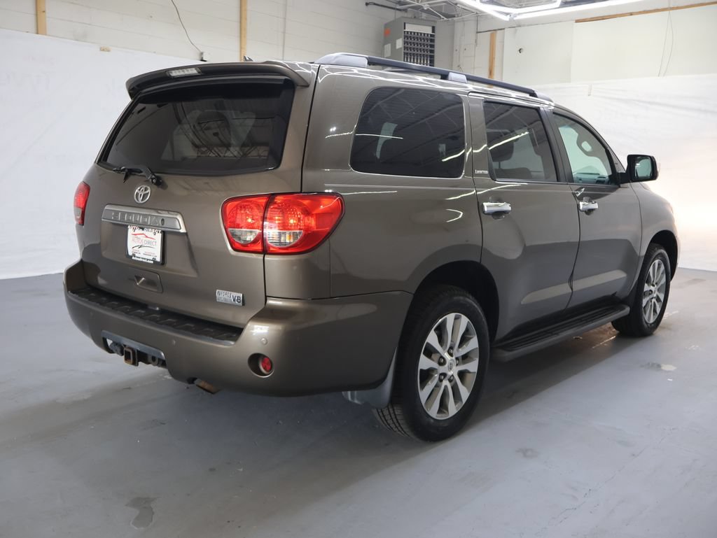 Used 2017 Toyota Sequoia Limited w/ Safety & Convenience Package RWD image 7