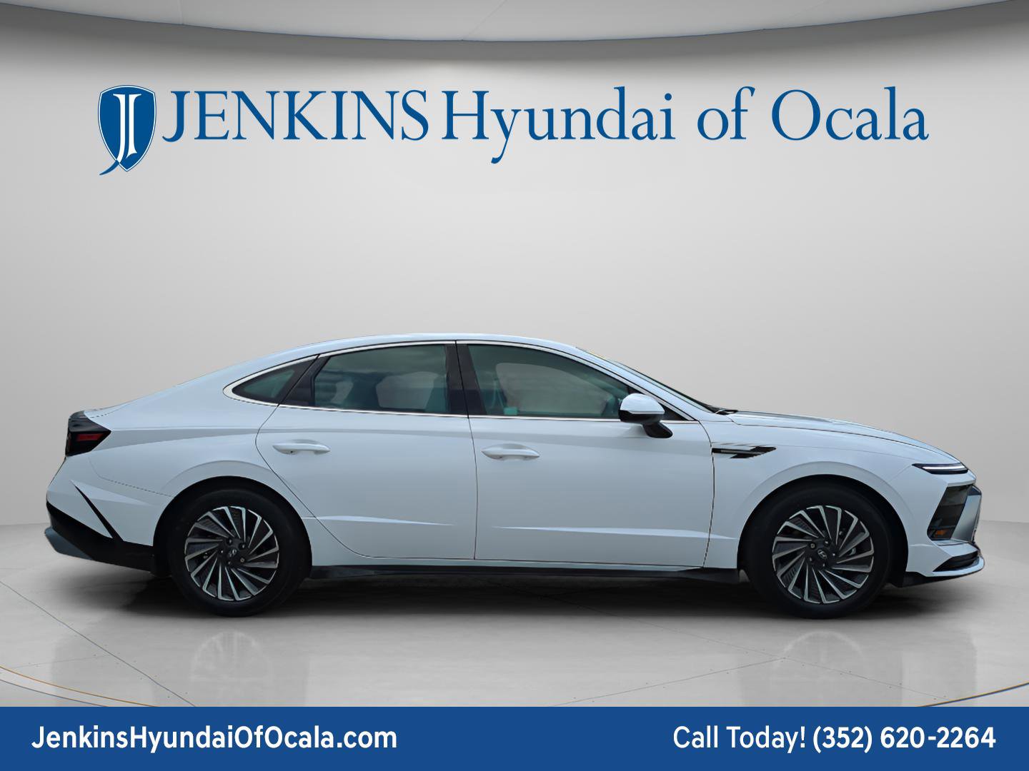 Certified 2025 Hyundai Sonata SEL FWD image 2