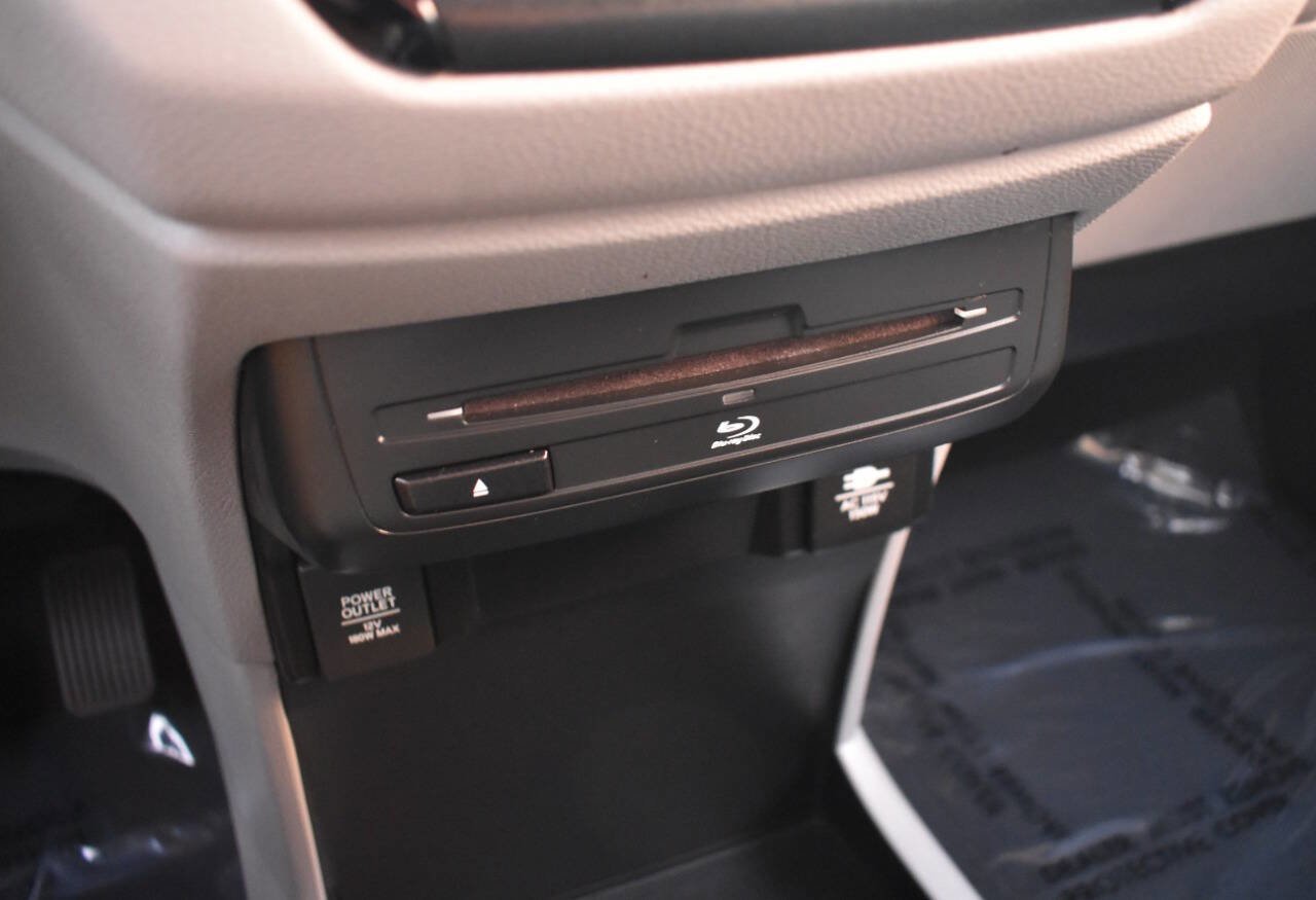 Used 2018 Honda Odyssey Elite image 32