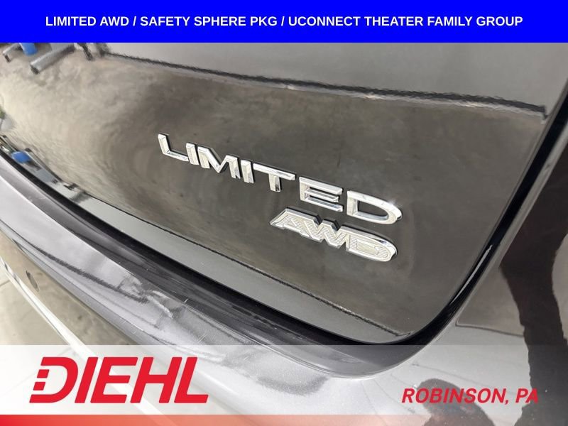 Used 2023 Chrysler Pacifica Limited w/ Uconnect Theater Family Group AWD/4WD image 9