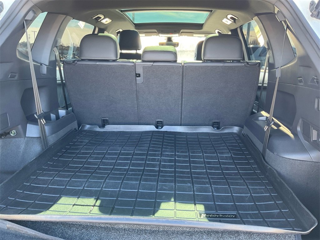 Used 2023 Volkswagen Tiguan SE R-Line image 26