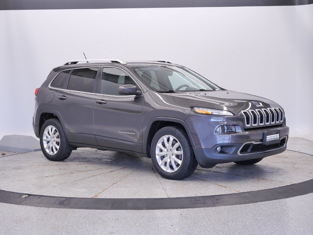 Used 2015 Jeep Cherokee Limited w/ Trailer Tow Group AWD/4WD image 7