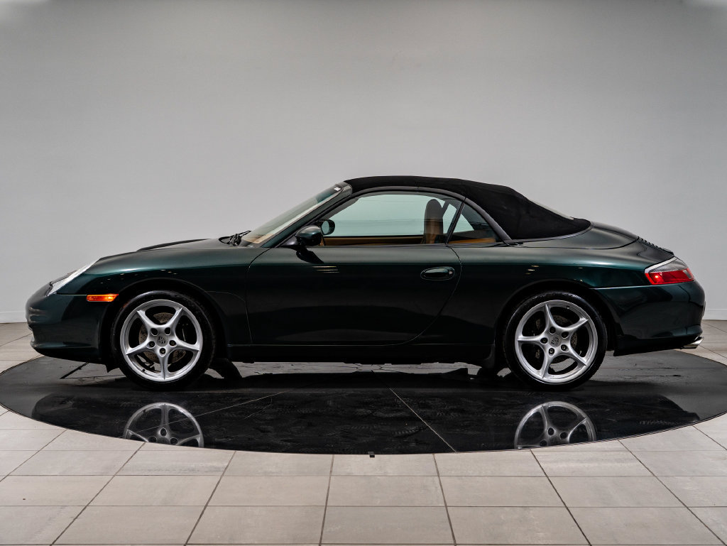 Used 2003 Porsche 911 Carrera RWD image 2