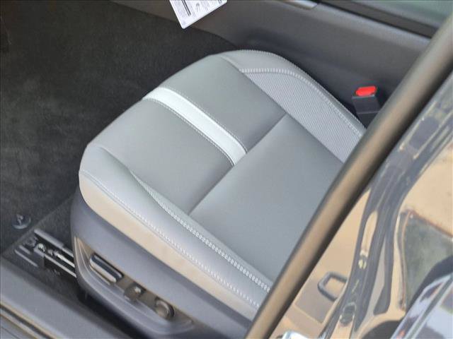 New 2026 Toyota Camry SE FWD image 4