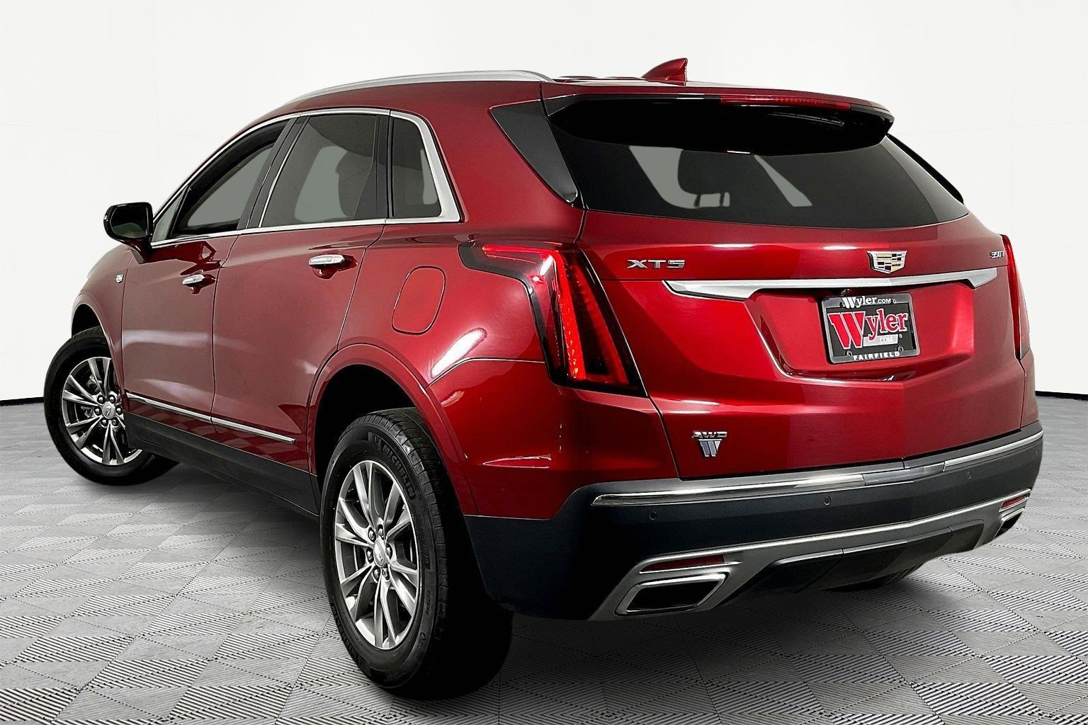 Certified 2023 Cadillac XT5 Premium Luxury AWD/4WD image 4