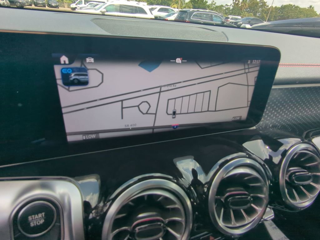 Used 2024 Mercedes-Benz EQB 300 4MATIC image 8