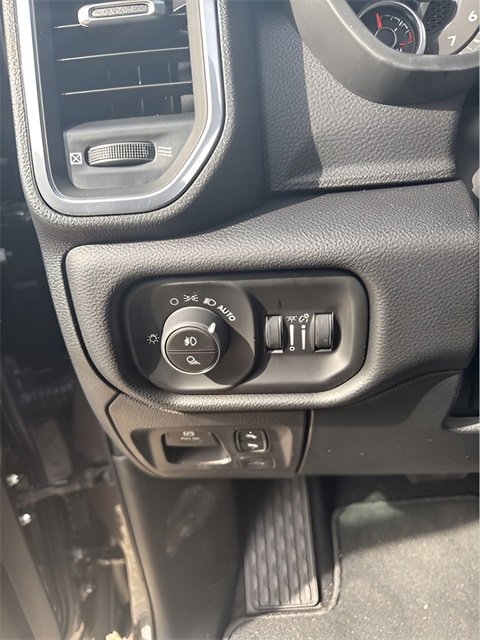 Used 2026 RAM 1500 Laramie w/ Night Edition image 13