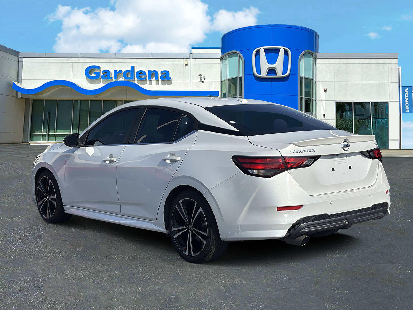 Used 2021 Nissan Sentra SR FWD image 4
