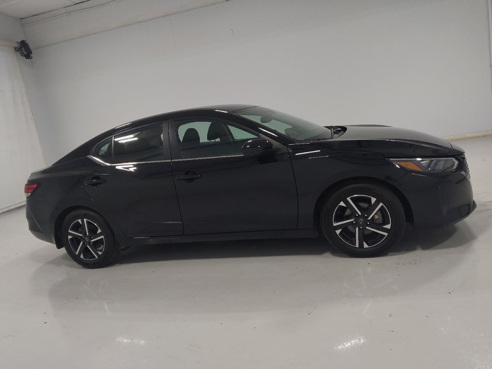 Used 2024 Nissan Sentra SV FWD image 11