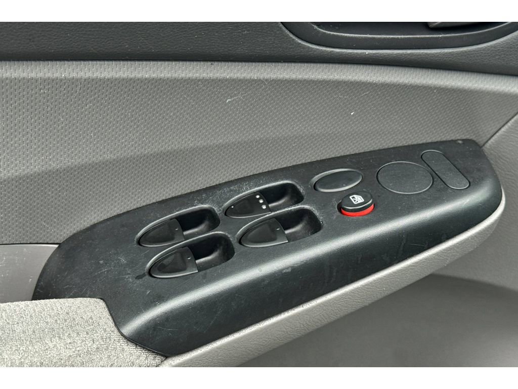 Used 2010 Honda Civic DX-VP image 12