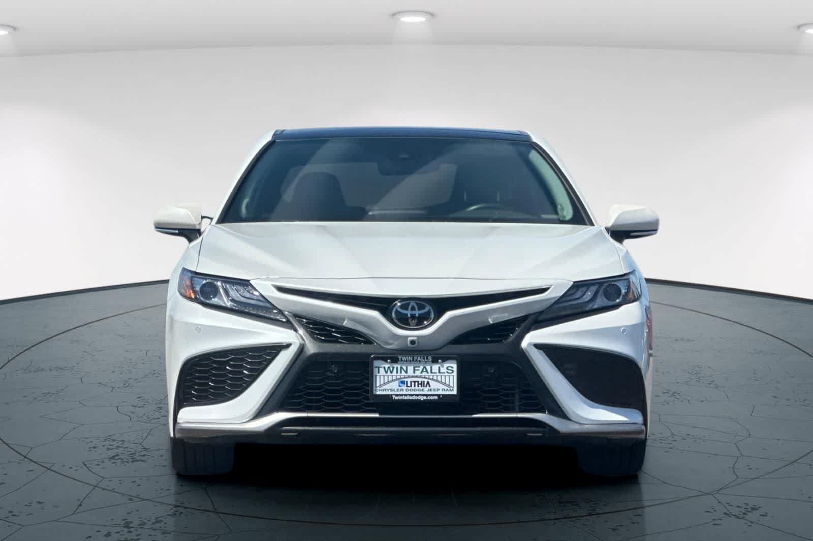 Used 2022 Toyota Camry XSE w/ Navigation Package AWD/4WD image 10