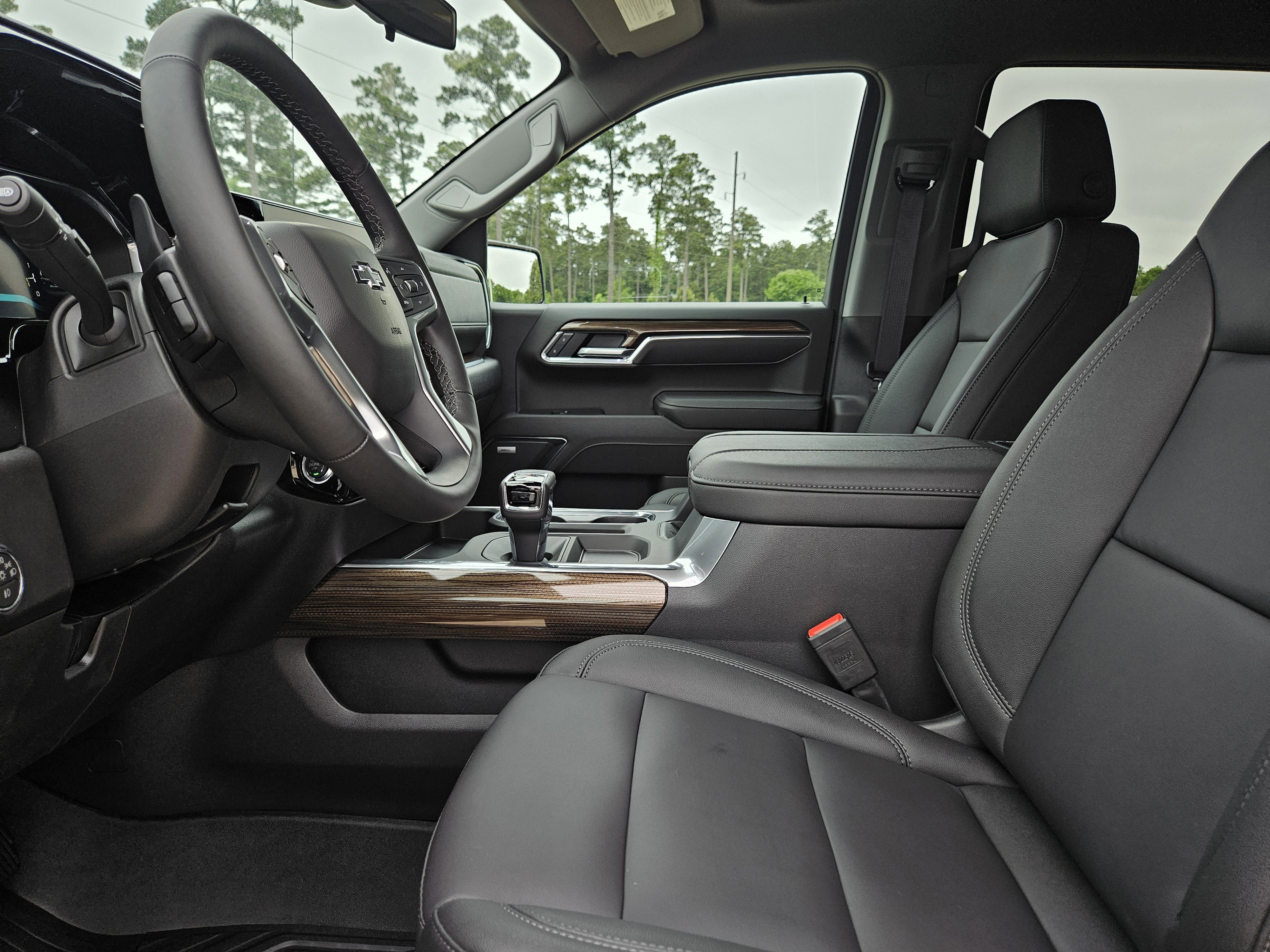 New 2026 Chevrolet Silverado 1500 LT Trail Boss w/ LT Trail Boss Premium Package AWD/4WD image 11