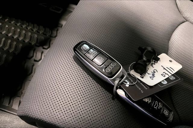 Used 2025 Audi Q7 3.0T Prestige w/ Prestige Package image 11