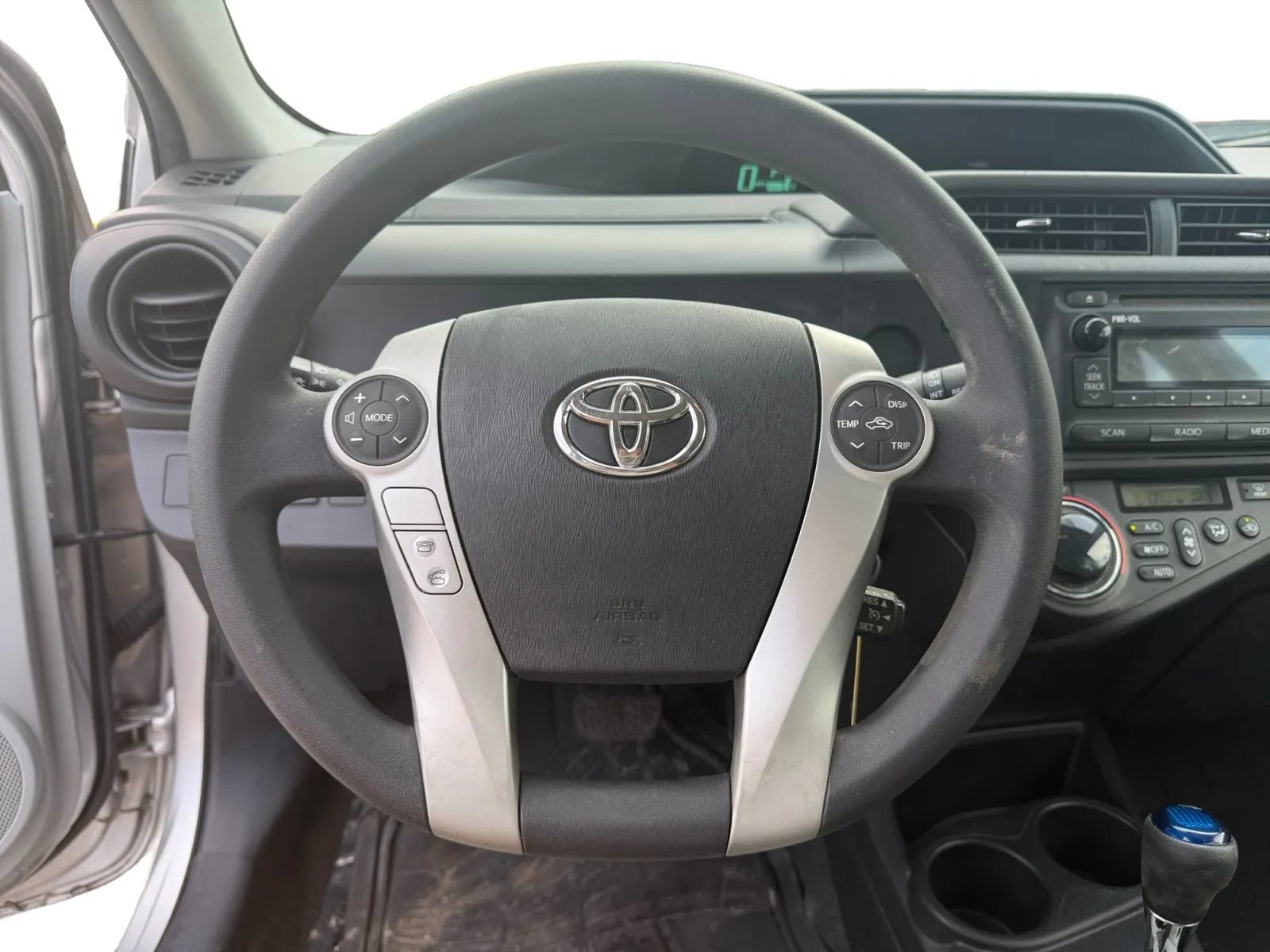 Used 2013 Toyota Prius C FWD image 11