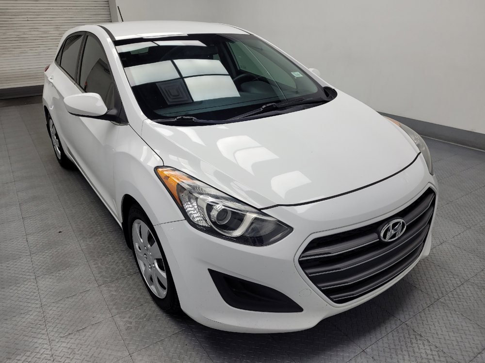 Used 2016 Hyundai Elantra GT FWD image 13