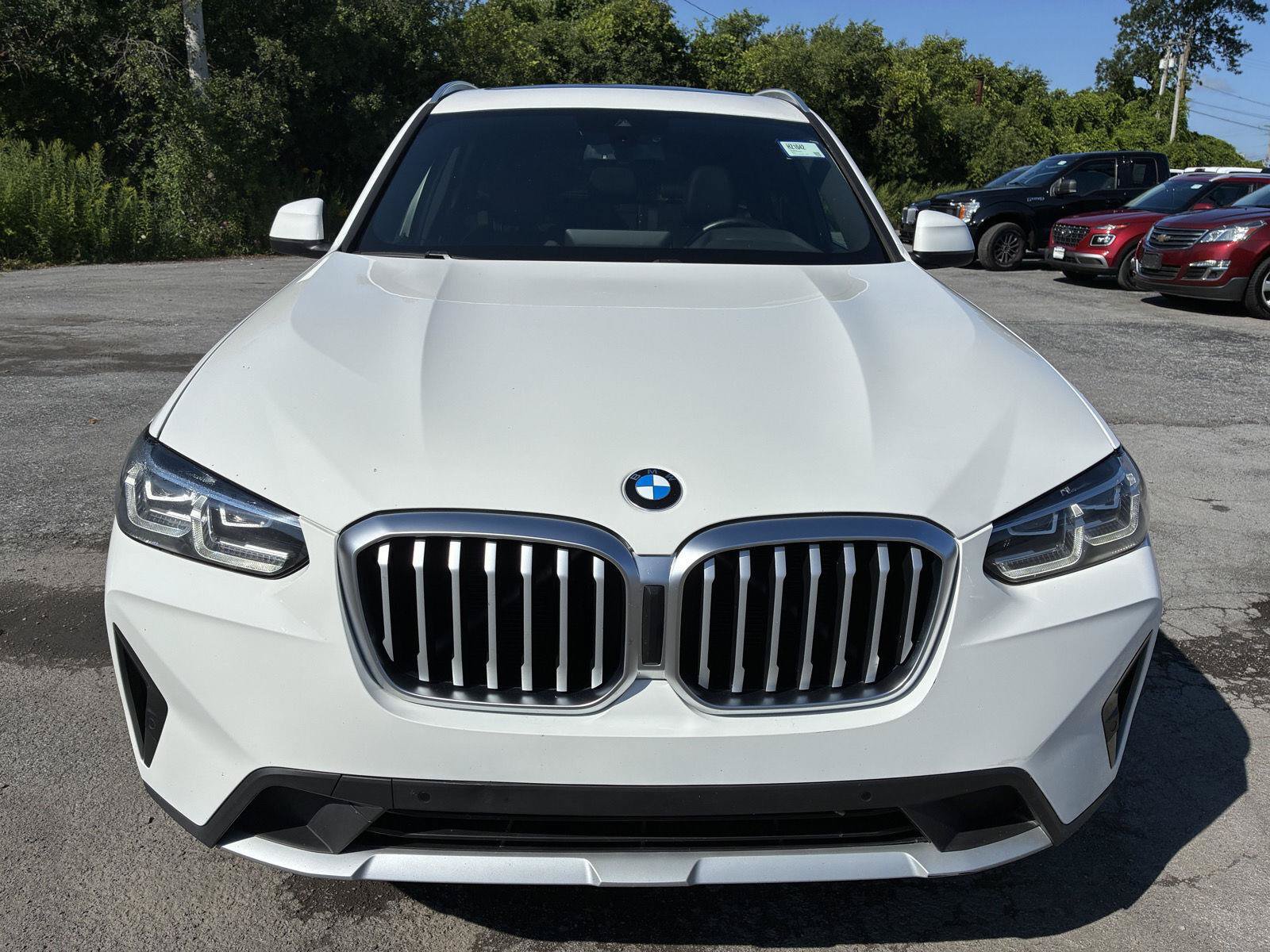 Used 2024 BMW X3 xDrive30i AWD/4WD image 2