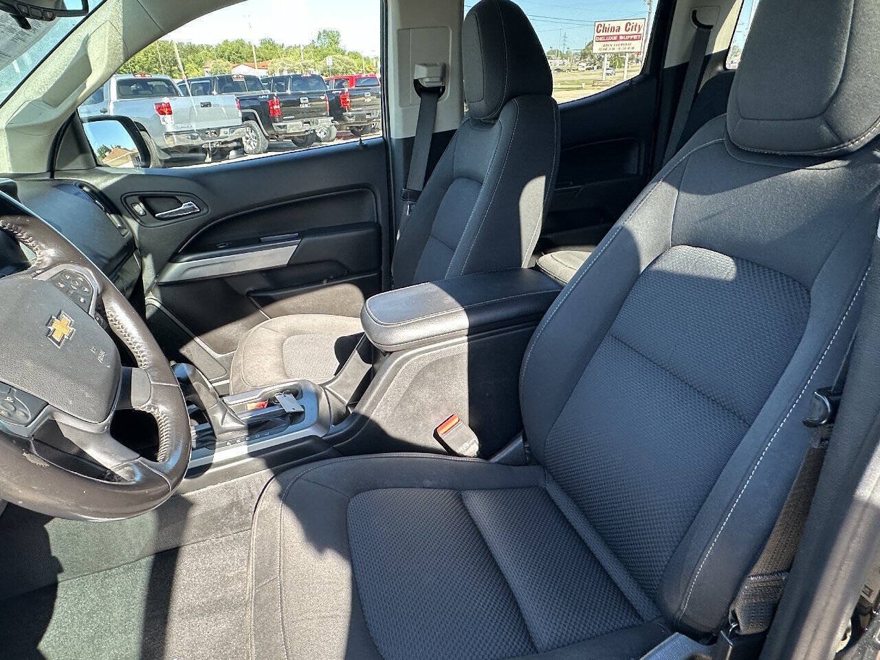 Used 2020 Chevrolet Colorado LT RWD image 9