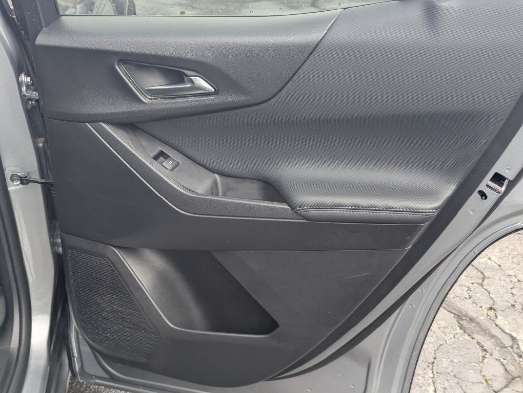 Certified 2026 Chevrolet Equinox LT AWD/4WD image 8