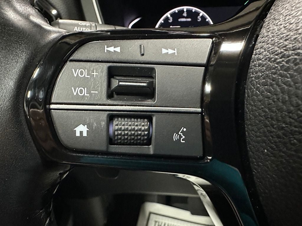 Used 2023 Honda Pilot EX-L image 19