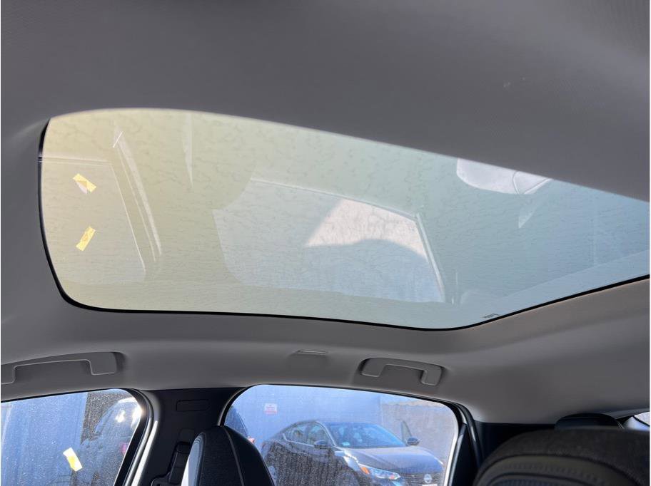 New 2026 Nissan Leaf Platinum+ w/ Cargo Package (Platinum+) image 19