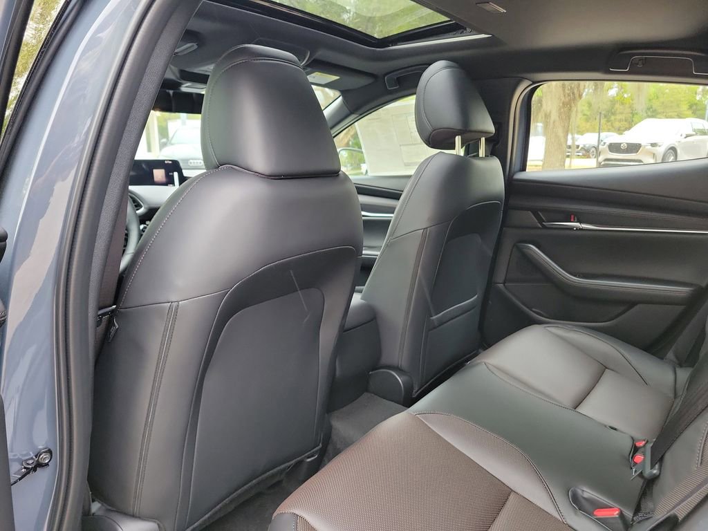 New 2026 MAZDA MAZDA3 Hatchback w/Premium Plus Pkg image 12