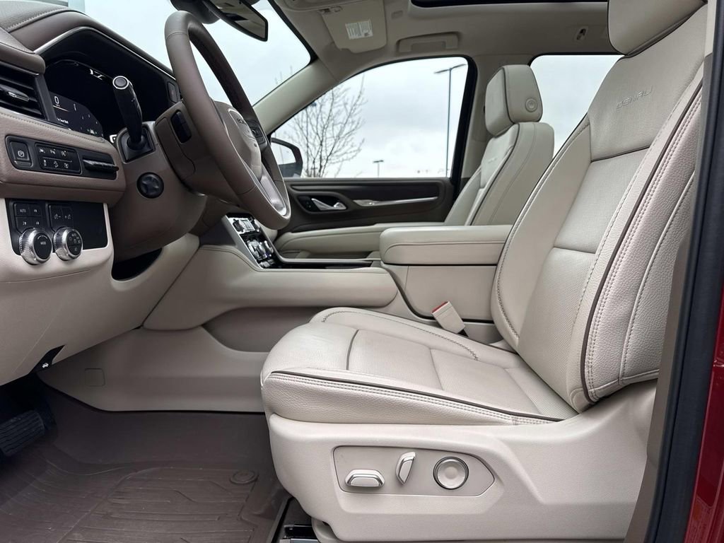 Used 2023 GMC Yukon XL Denali image 20