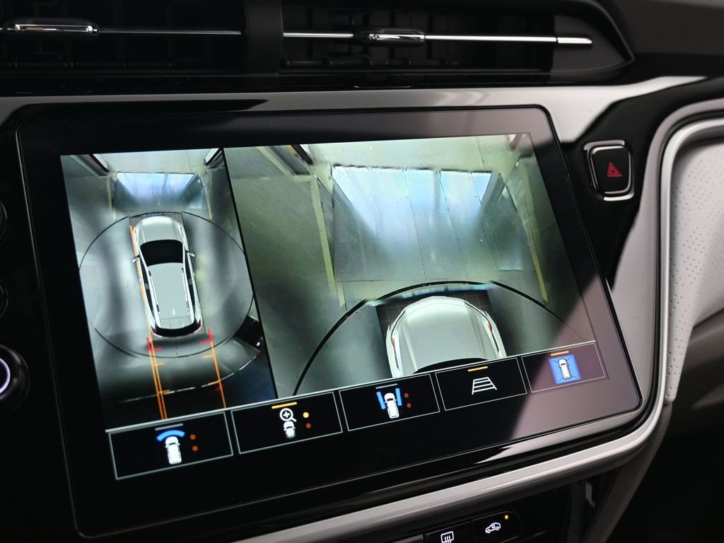 Used 2023 Chevrolet Bolt EUV Premier image 25