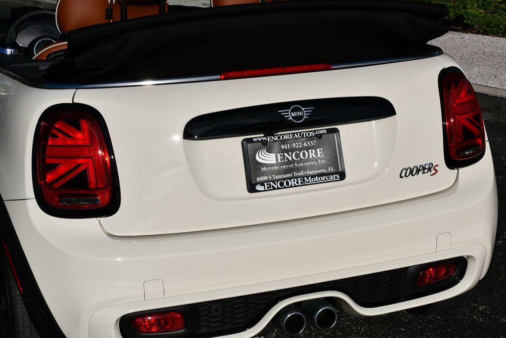 Used 2021 MINI Cooper S image 10