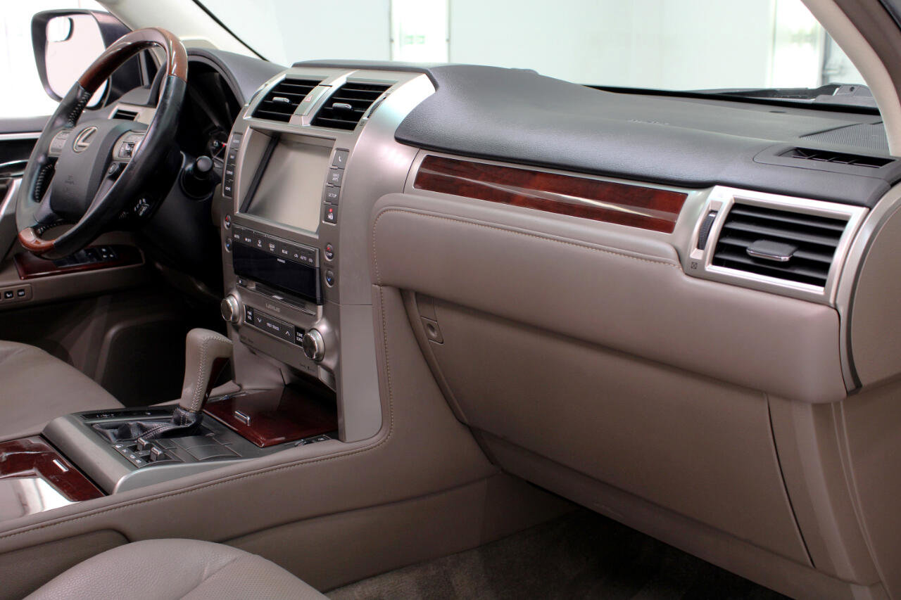 Used 2016 Lexus GX 460 w/ Premium Package image 48
