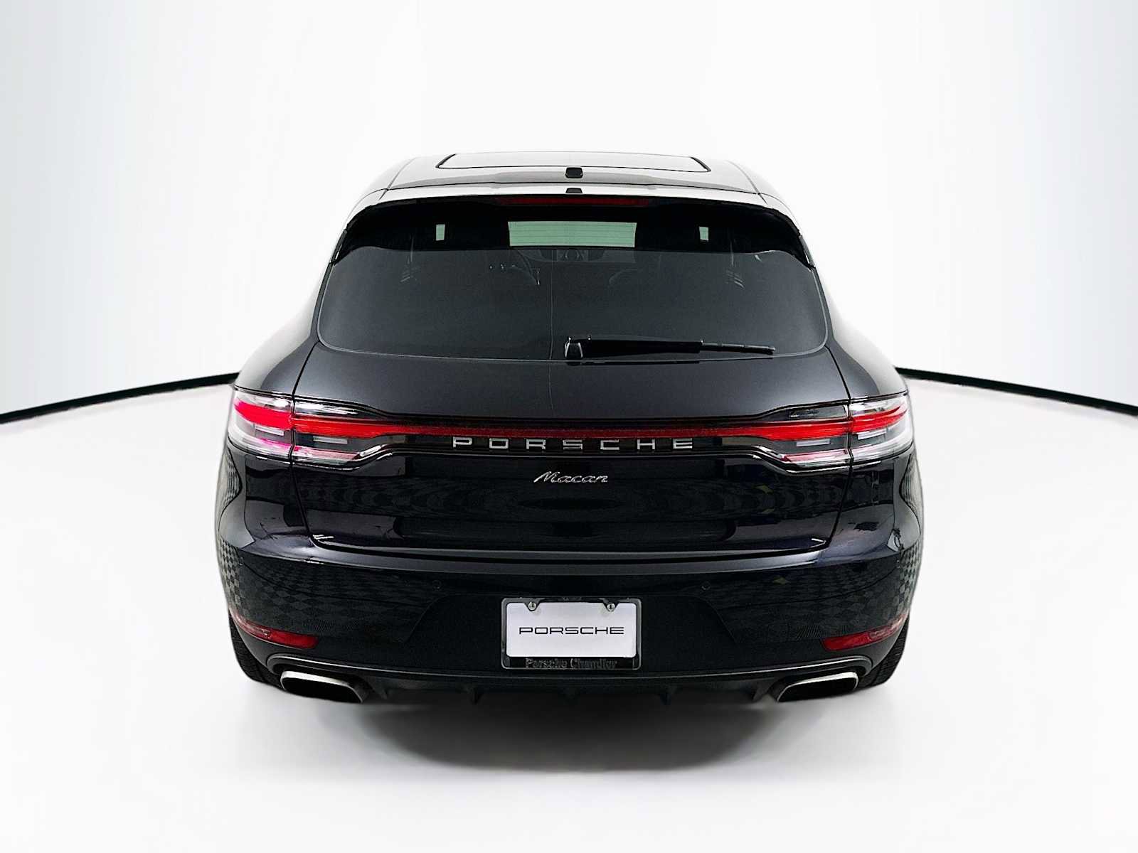 Certified 2021 Porsche Macan AWD/4WD image 10