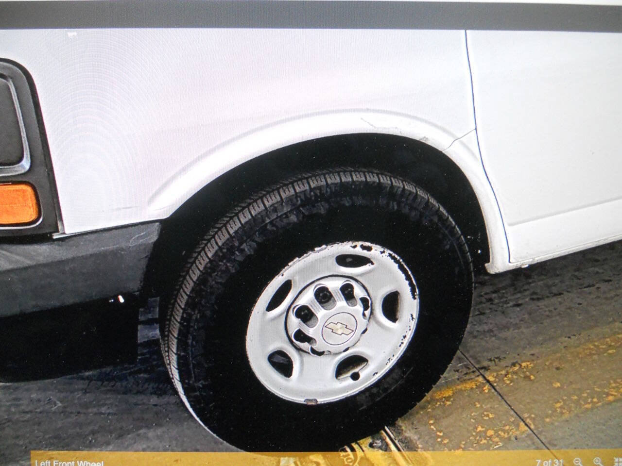 Used 2013 Chevrolet Express 2500 RWD image 15