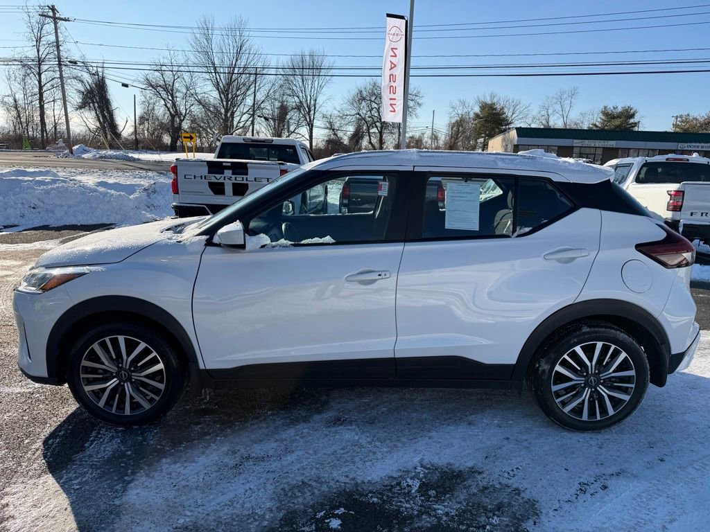 Certified 2024 Nissan Kicks SV image 6