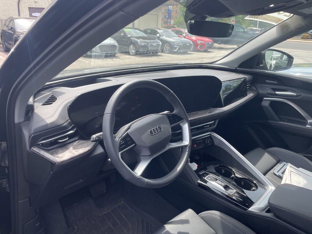 Used 2025 Audi Q5 Premium Plus w/ Premium Plus AWD/4WD image 9