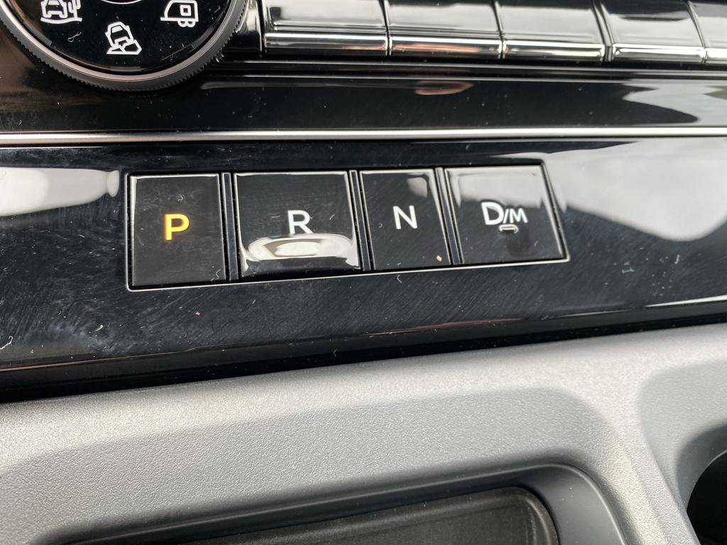 New 2025 Nissan Armada SL w/ Captain's Chari Seat Package image 23