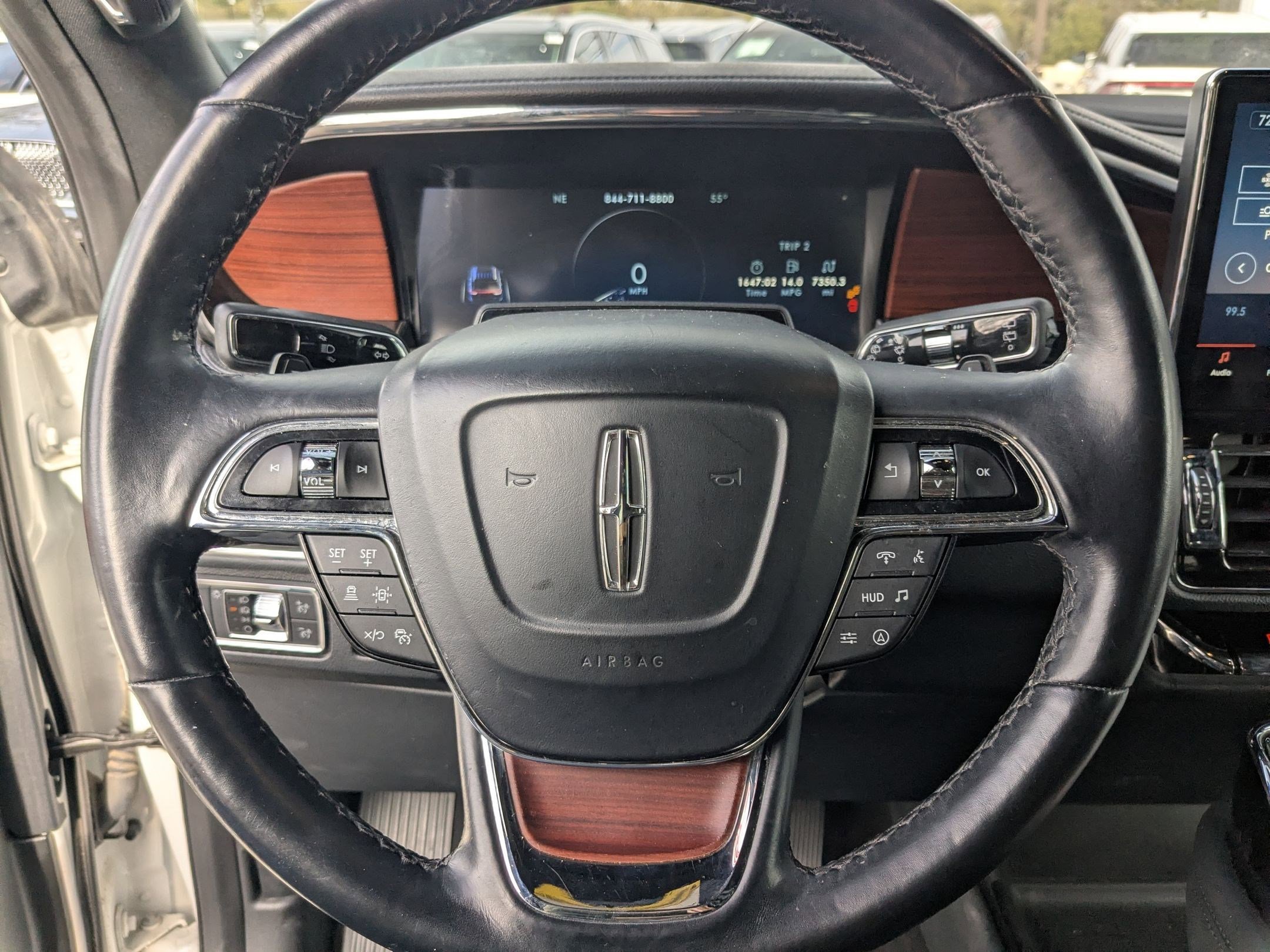 Used 2023 Lincoln Navigator Reserve image 13