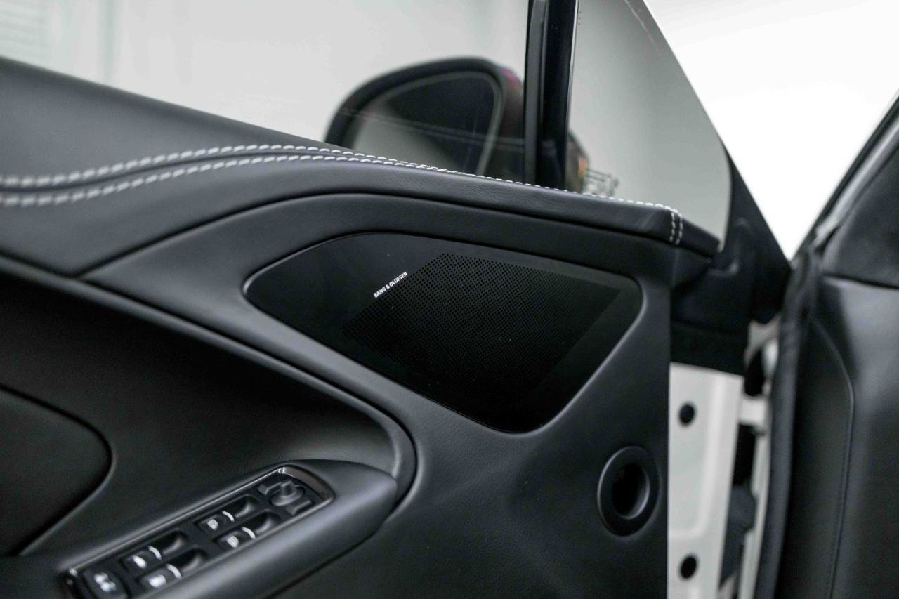 Used 2016 Aston Martin Vanquish Coupe image 44