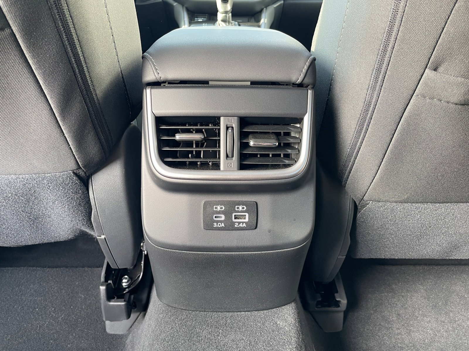 Certified 2025 Subaru Outback Premium w/ Popular Package #1A image 23