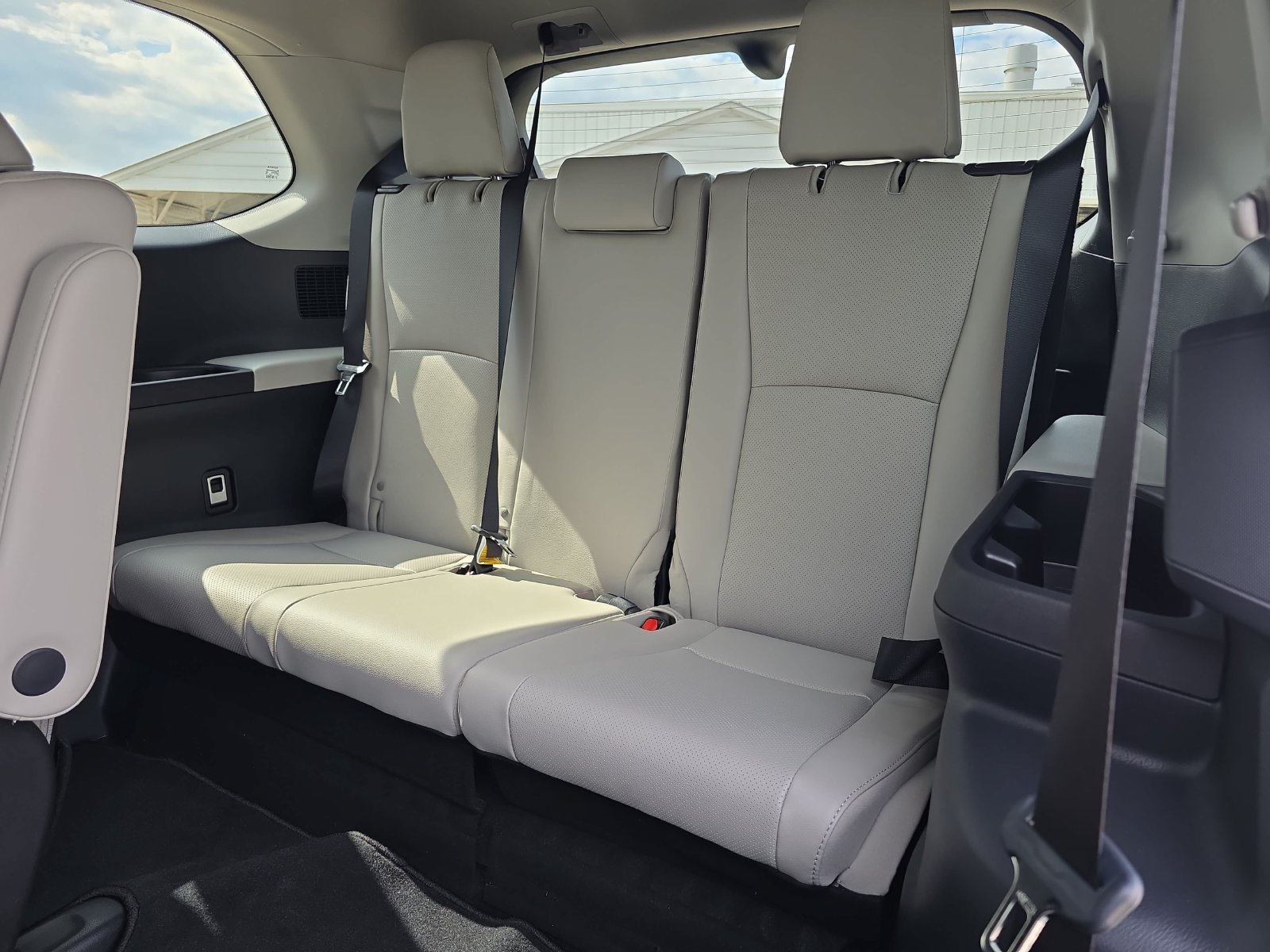New 2026 Toyota Grand Highlander AWD image 32