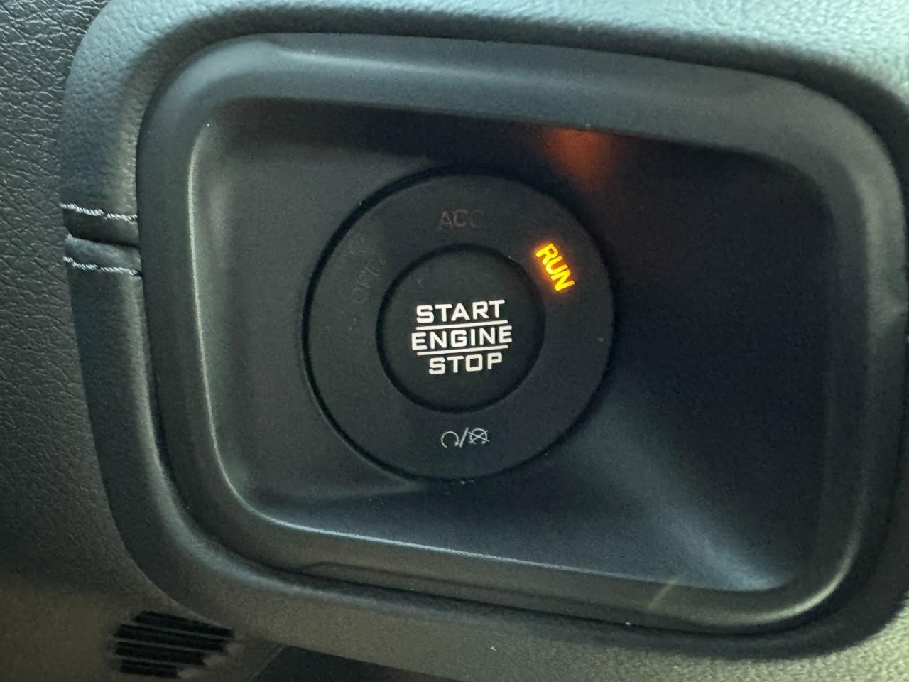 Used 2024 Jeep Gladiator Rubicon w/ Safety Group image 21