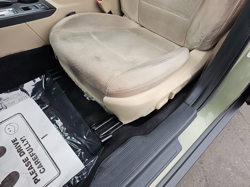 Used 2017 Subaru Outback 2.5i Premium image 32