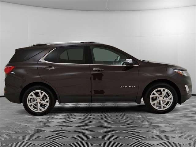 Used 2020 Chevrolet Equinox Premier image 2