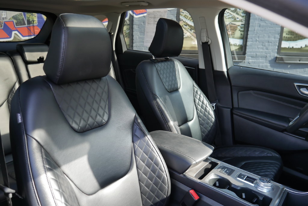 Used 2024 Ford Edge Titanium AWD/4WD image 10