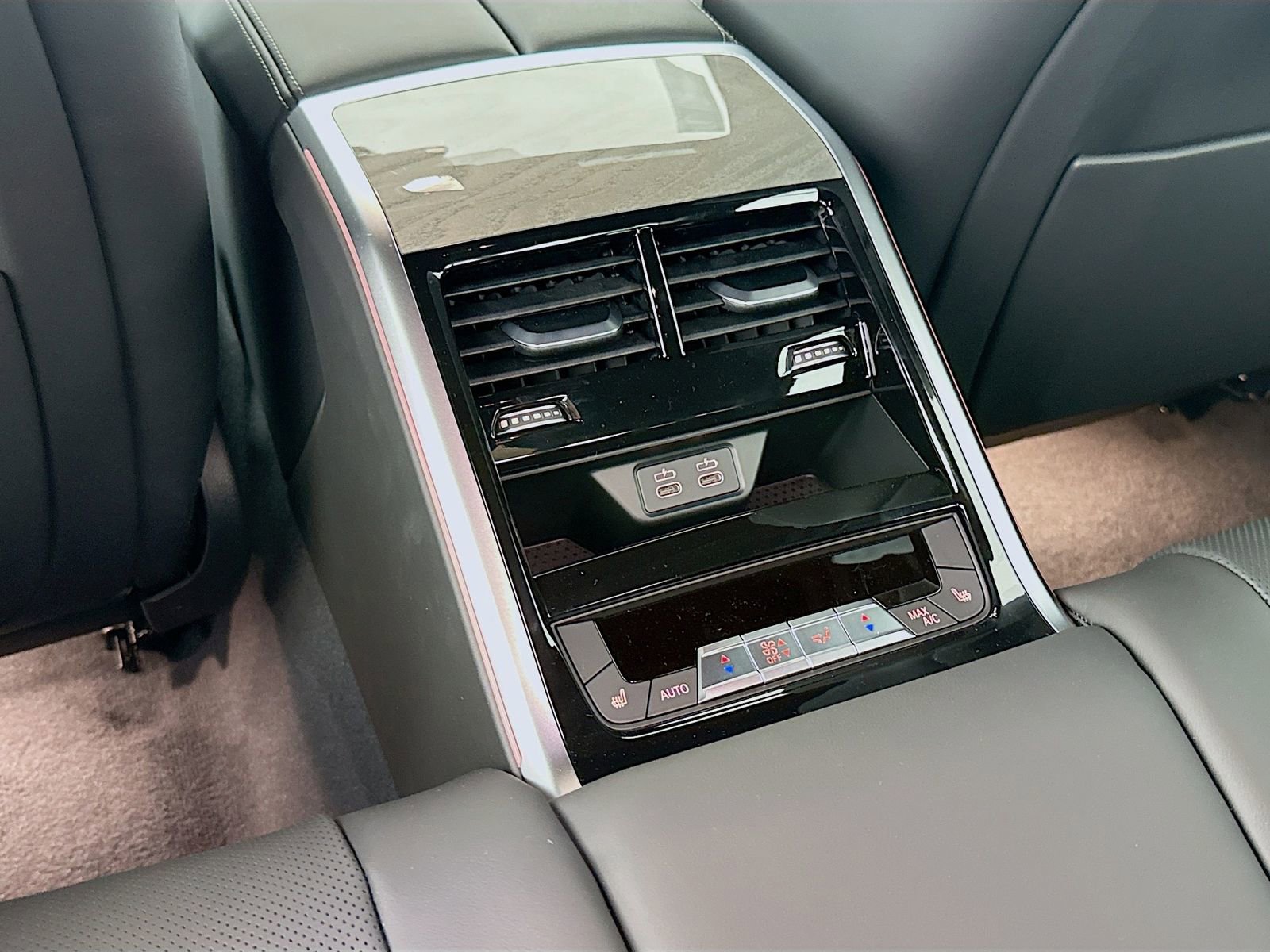 New 2026 BMW 840i RWD image 27