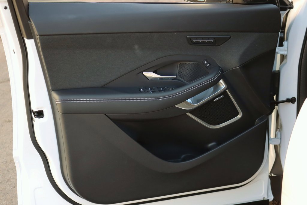 Used 2024 Jaguar E-PACE R-Dynamic SE image 10