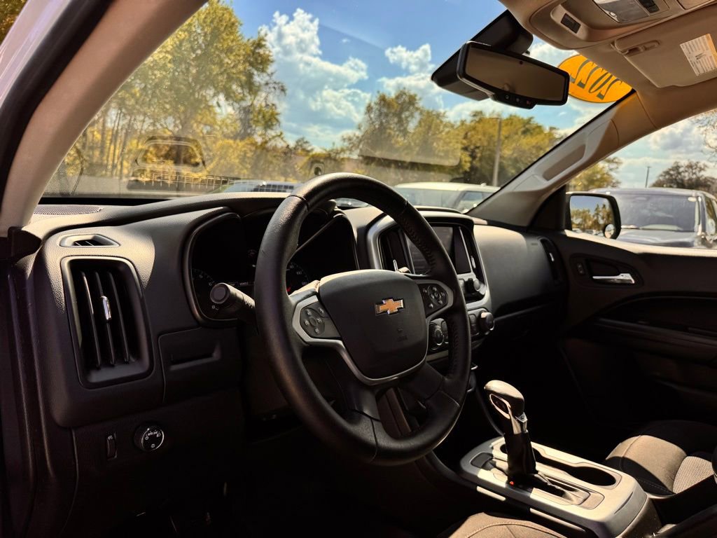 Used 2022 Chevrolet Colorado LT w/ Fleet Safety Package image 16