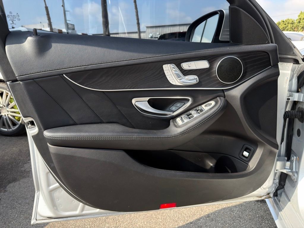 Used 2016 Mercedes-Benz C 300 Sedan w/ Multimedia Package image 10