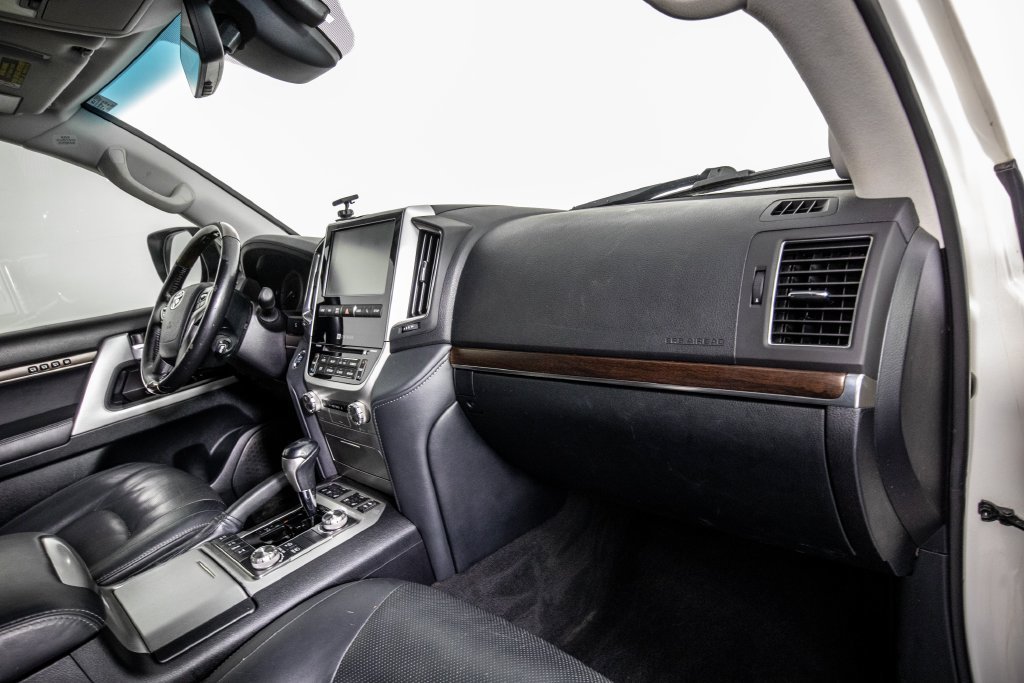 Used 2019 Toyota Land Cruiser AWD/4WD image 20